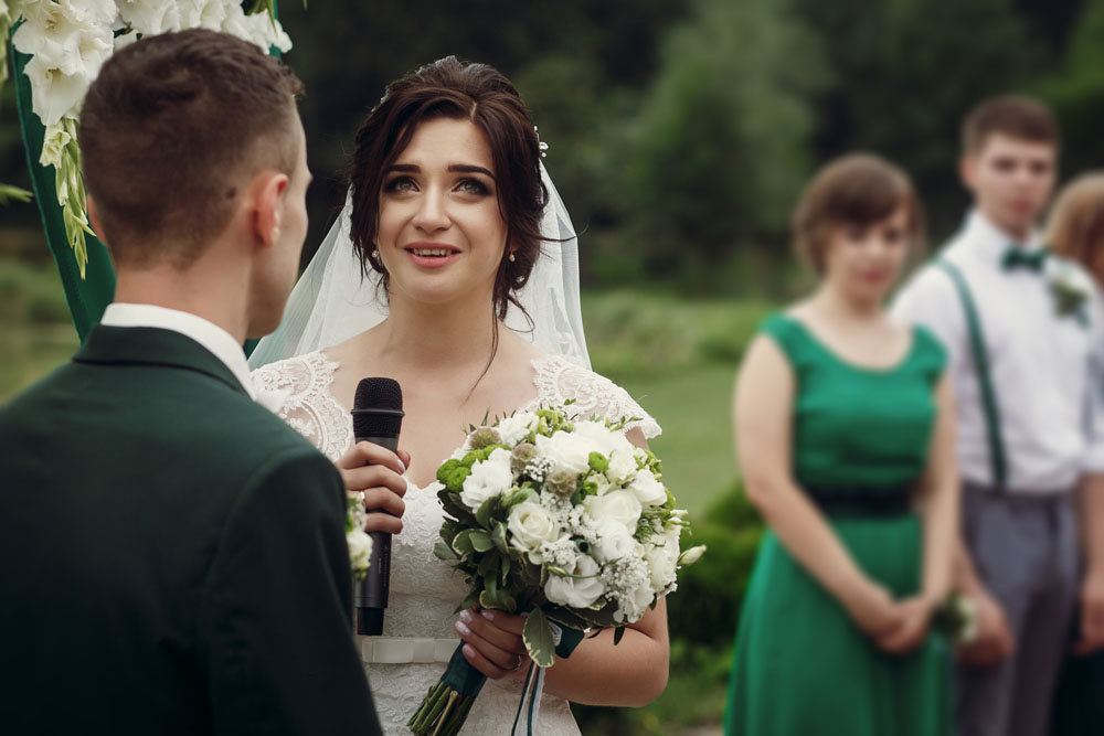 cómo dar un discurso de boda gracioso